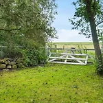 1 Bedroom Pet Friendly Apartment In Dagebuell