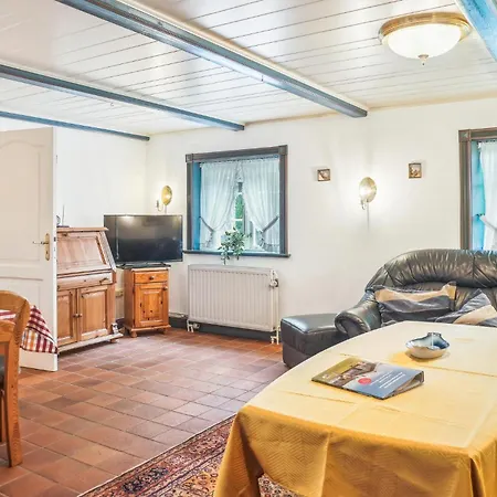 Apartment 1 Bedroom Cozy In *